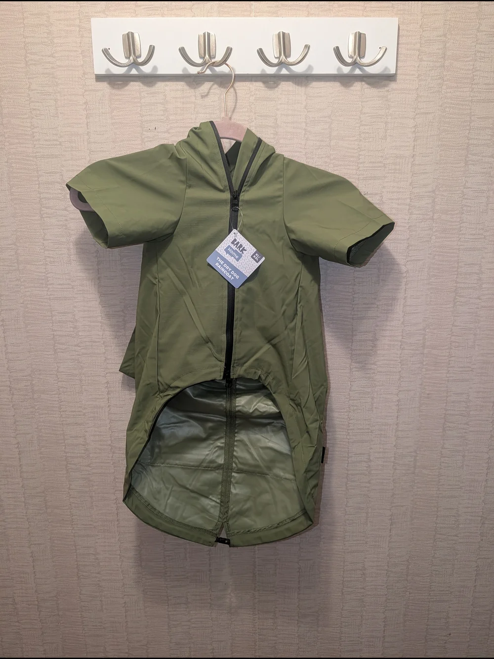 XL / XXL Green Dog The Dry Dog Raincoat with Hood - Brand: BARK